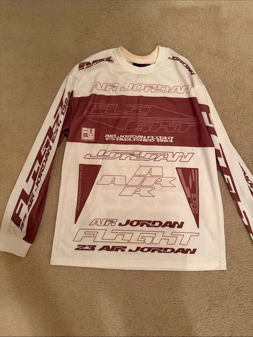 Jordan women’s Long Sleeve Graphic Shirt - White/Brown
